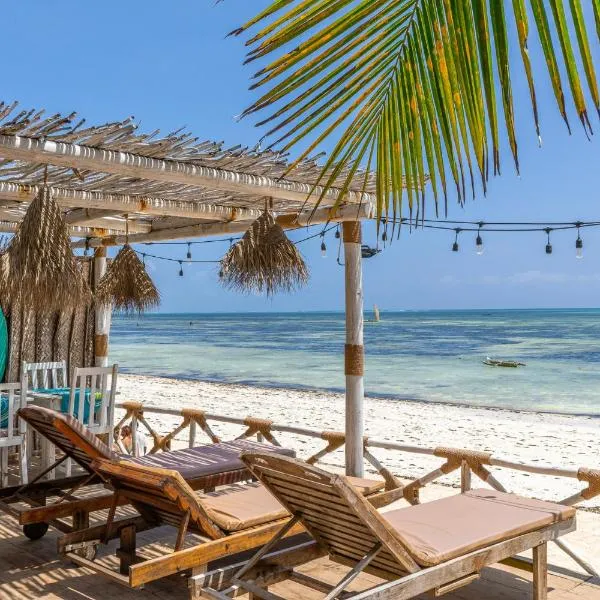 ZAN Beach House, hotel in Bwejuu
