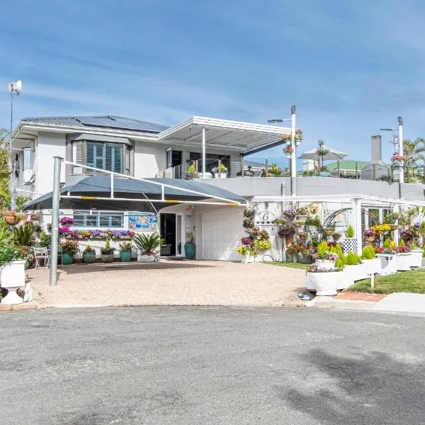 Pearl White Sands, hotel en Glentana
