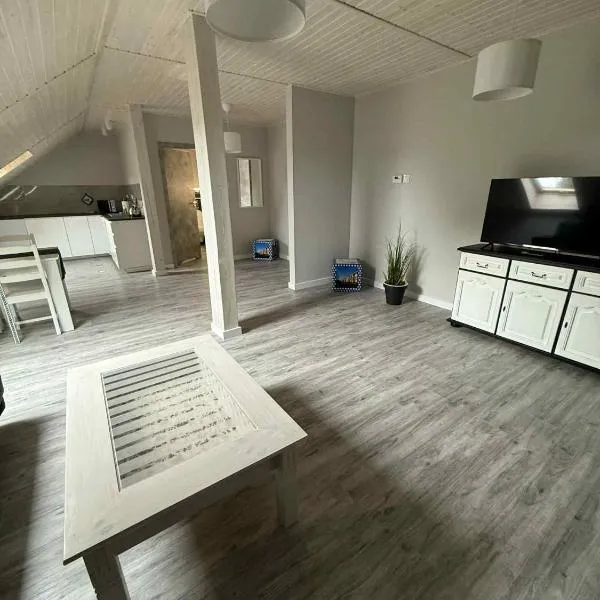 Apartament Arverso Nika, hotel di Bolesławiec