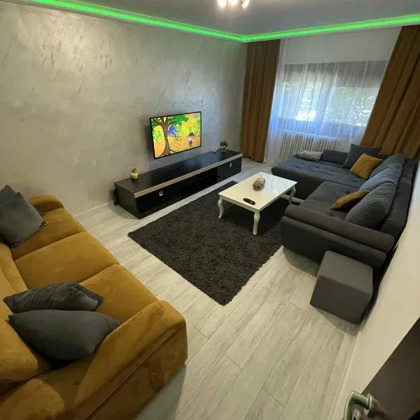 Relax Loft, hotel v destinaci Oradea