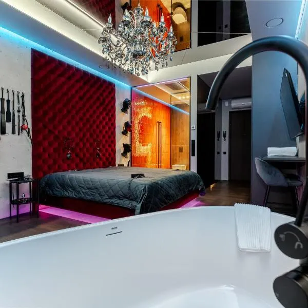 69 Fetish Apartments with Free Underground Parking, hotel in Kaunas
