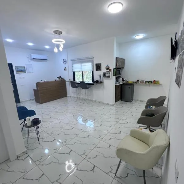 Steele honey, hotel in Jericho
