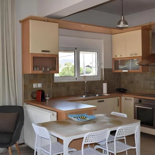 Chalou Stay - Comfort Near Airport, hotel di Artemida