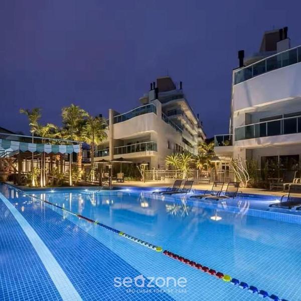 Apto c/piscina a 2min da praia de Bombas CVA305