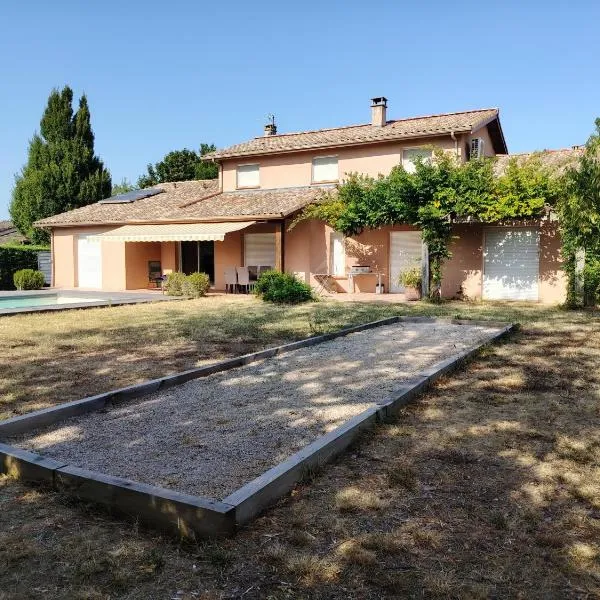 Maison d'hôtes Beauregard, hotell sihtkohas Donneville