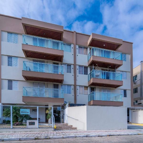 Apartamento com 03 dormitórios