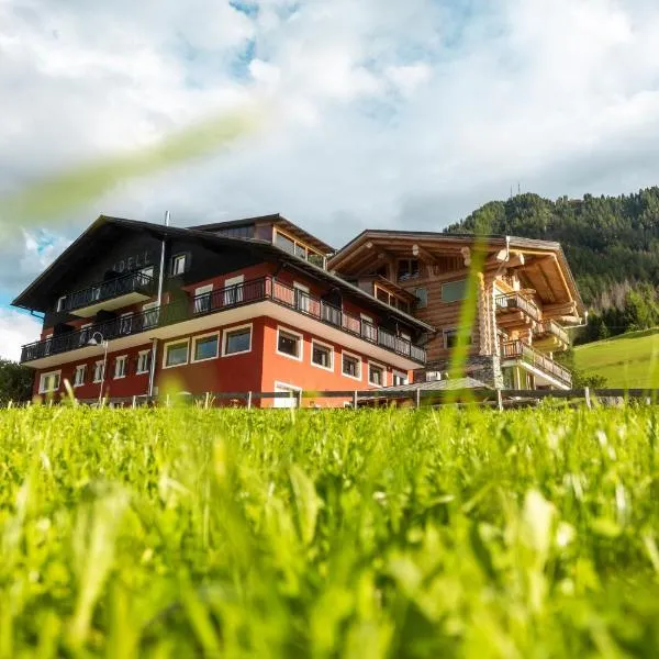 Boutique Hotel Pradell, hotel di Ortisei