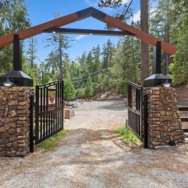 Arrowhead Ranch Retreat and Conference Center, khách sạn ở Lake Arrowhead