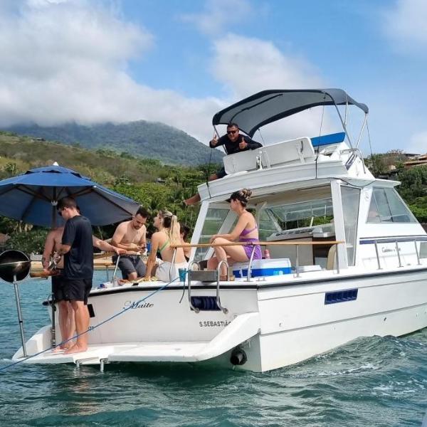 Passeio de Lancha em Ilhabela