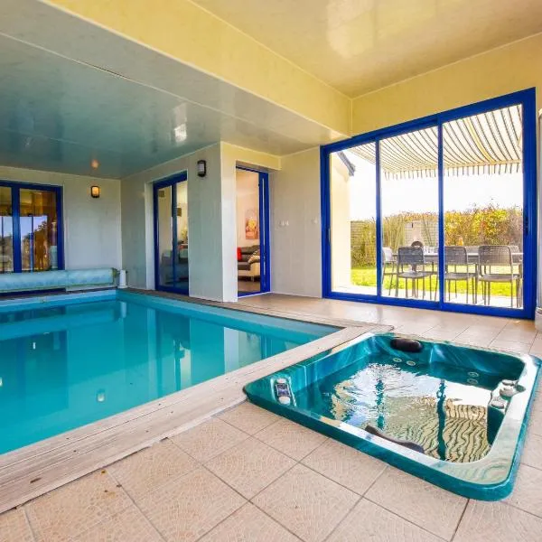 Seaside Villa with Pool in Moëlan, hotel a Moëlan-sur-Mer