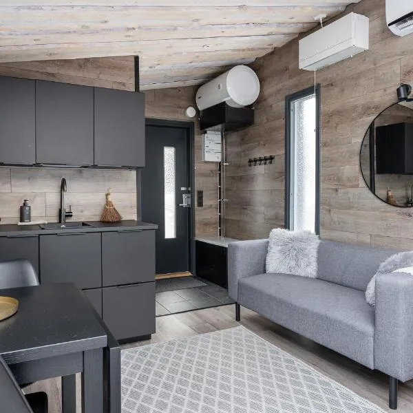 Private Himosranta Lake View Glass Suite, hôtel à Jämsä