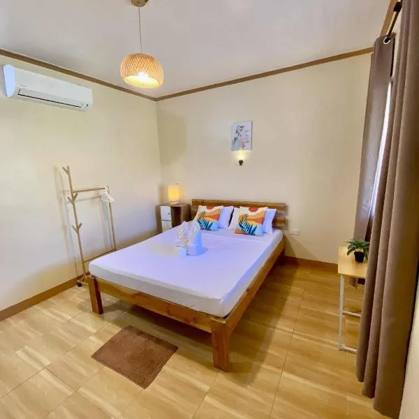 R&A Haven Guest House, hotel in San Juan