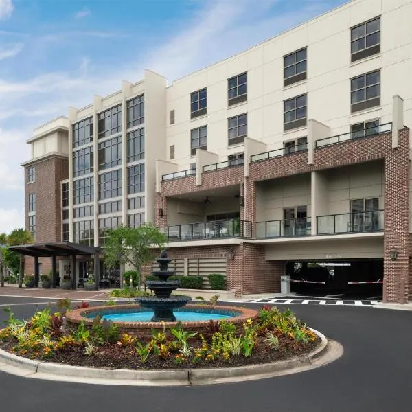 Hilton Garden Inn Charleston Waterfront/Downtown, hotel di Charleston