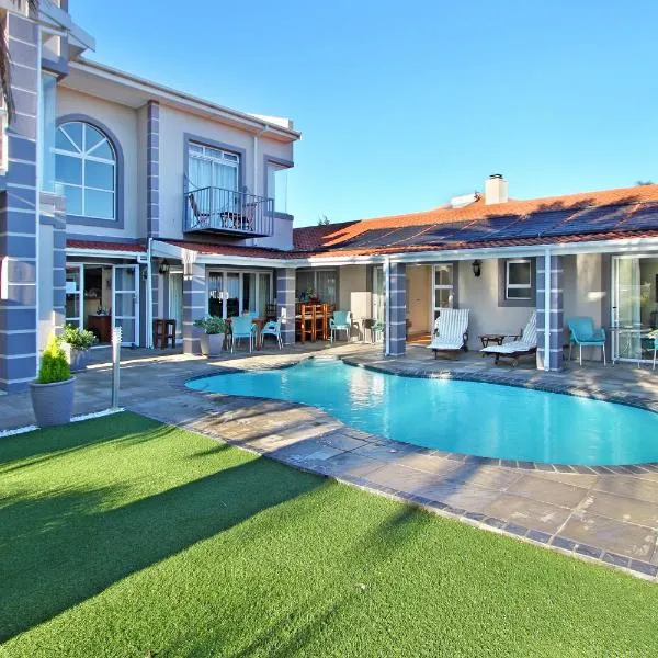 Atlantic Beach Villa, מלון בקייפטאון