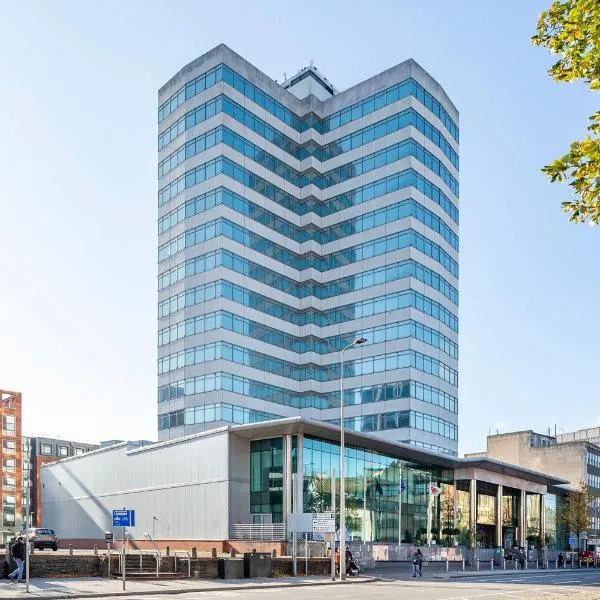 Holland House Hotel Cardiff By Sunday, hotel in Cardiff
