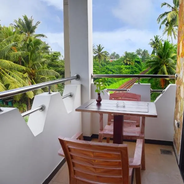L&D Lodge, hotel in Hikkaduwa