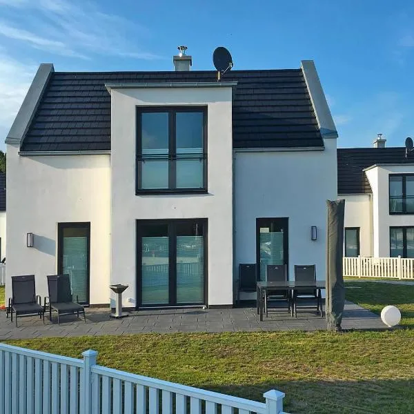 Ferienhaus am Yachthafen in Peenemuende: Peenemünde şehrinde bir otel