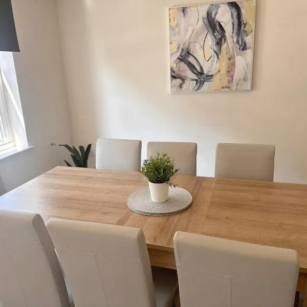 Spacious Luxurious Serviced Accommodation 6, Hotel in Barrow-in-Furness