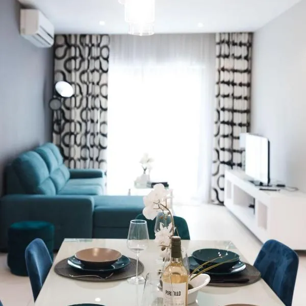 High End 2 Bedroom Apartment St Julians, hotel in St Julian's