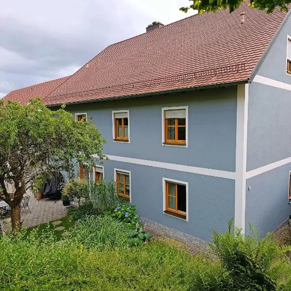 Apartment in Tannesberg mit Balkon, hotel en Tännesberg
