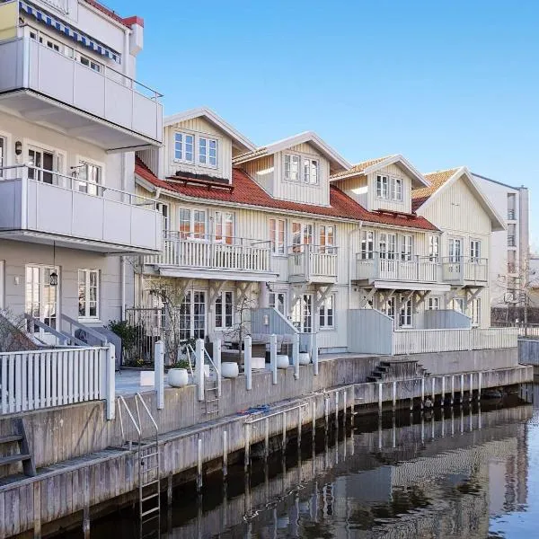 7 person holiday home in STRöMSTAD, hotel in Strömstad