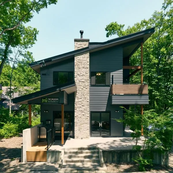 The Seasons Apartments Hakuba, hotel in Hakuba