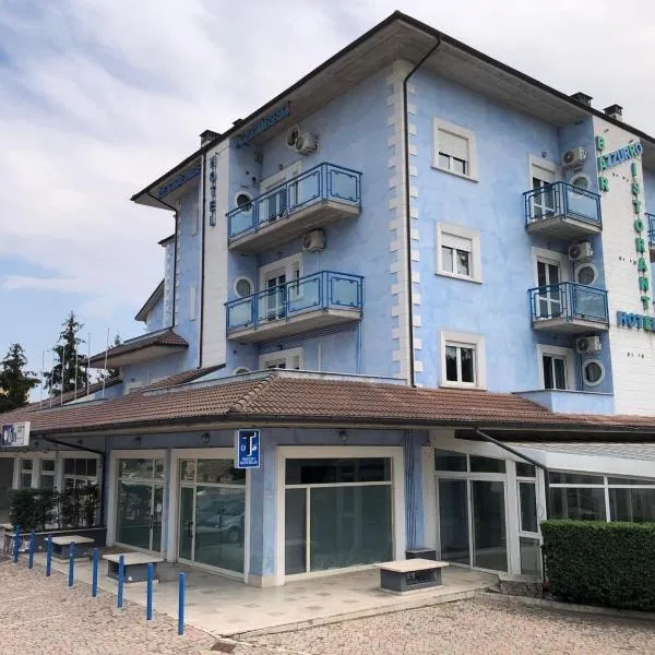 Residence Hotel Azzurro, hotel in LʼAquila