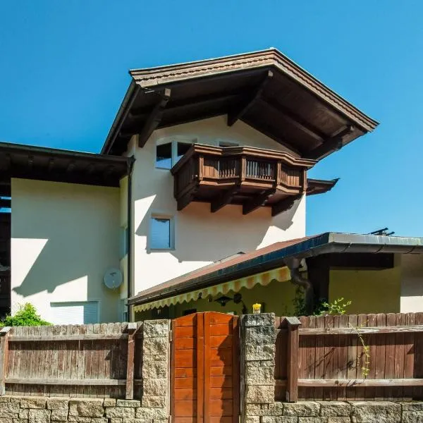 Apartment near Gondola in Tyrol, hotel Holzhamm városában