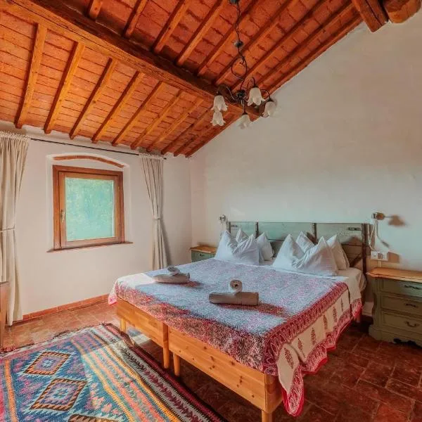 Apartment with view and garden - Quercia, hotel em Ghizzano