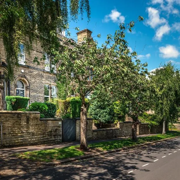 Edgerton Apartments, hotel in Huddersfield