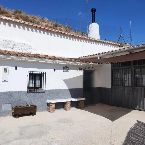 Casa-cueva 'MI ABUELA L O L A', hotel en Orce