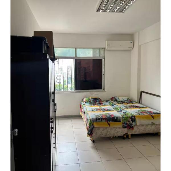 Quarto em área nobre central da cidade