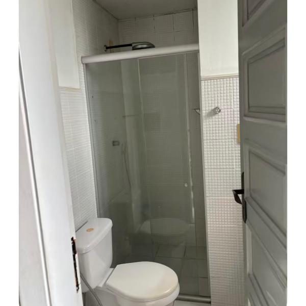 Quarto em área nobre central da cidade - Foto 3