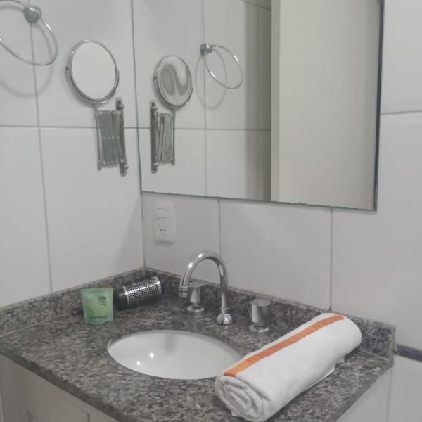 Apto compacto com linda vista no centro da cidade - Foto 3