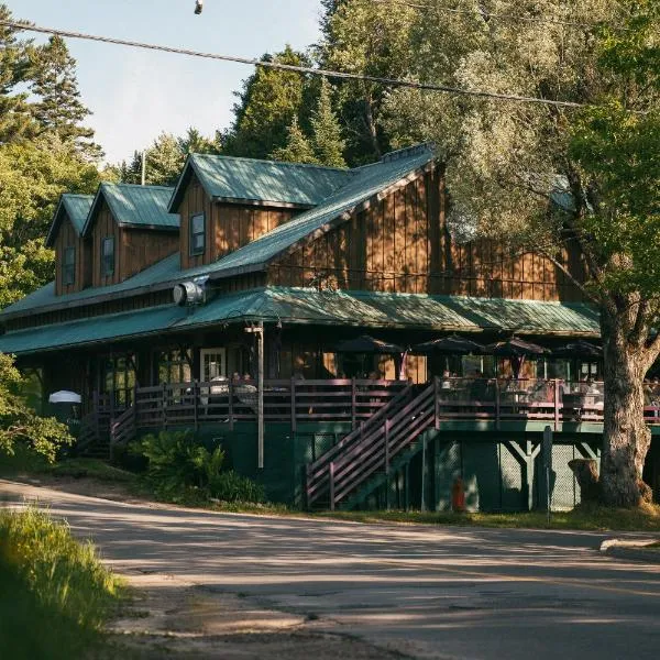 MacTaverne, hotel in Val-David