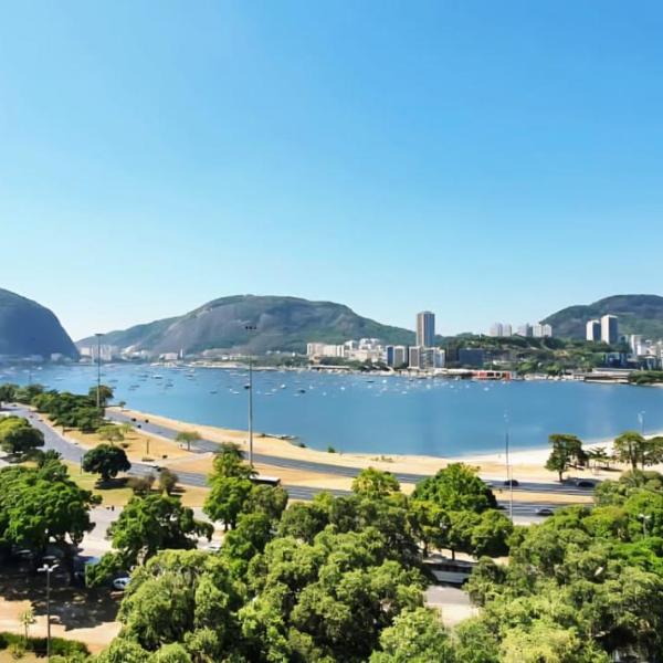 Apt Spectacular View of Botafogo Beach