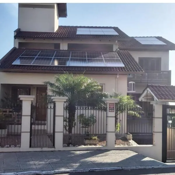 Apartamento 01 dormitório pequeno, hotel en Novo Hamburgo