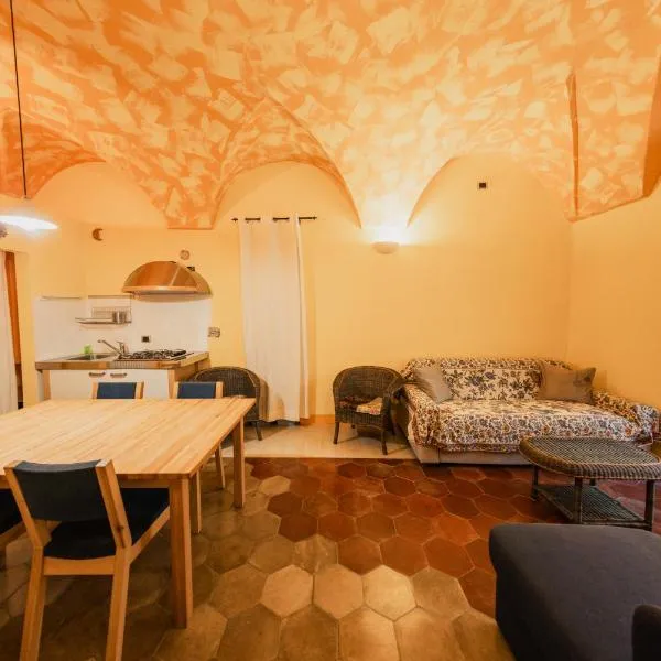 Le Case in Pietra Finalborgo, hótel í Finale Ligure