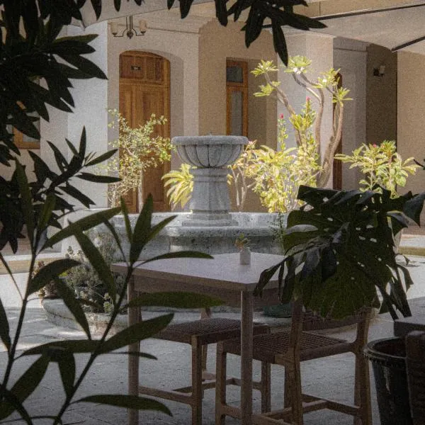 XTILU Hotel - Adults only -, hotel in Oaxaca City