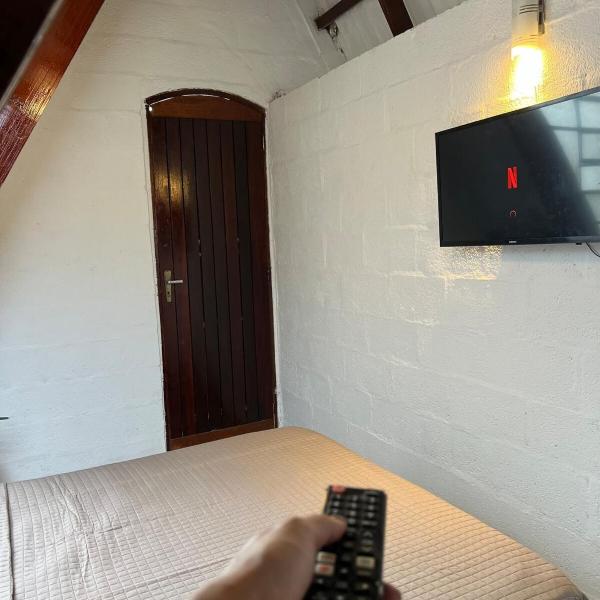 Casa estilo chale dúplex com 3 quartos, churrasqueira, balanço, chuveirão e a uma quadra da praia - Foto 5