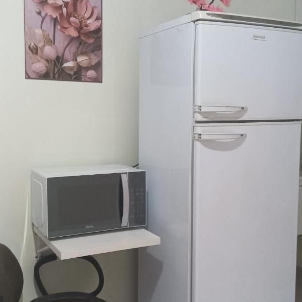Pousada santos 1, kitnet confortável com ar condicionado - Foto 5