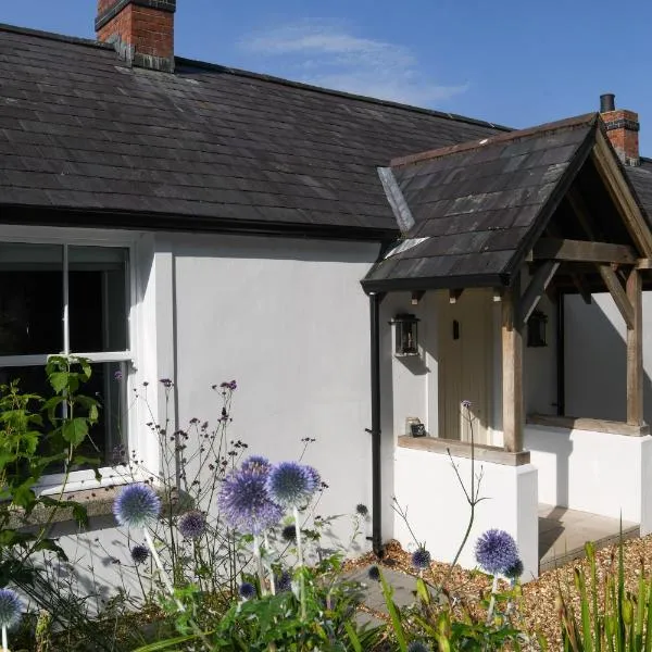 Luxury Croft Templepatrick Near Airport Rabbit and Hilton hotel, hotel v destinácii Templepatrick