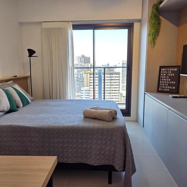 LOG1502 - Studio Clube com Vista para o Passeio Público