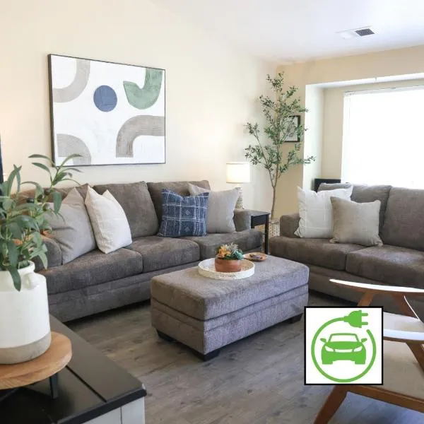 Sequoia Serenity 4 Mi to Sequoia, King Bed, hotel v destinácii Three Rivers