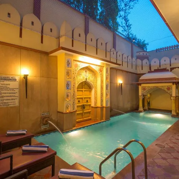 Umaid Mahal - A Heritage Style Boutique Hotel: Jaipur şehrinde bir otel