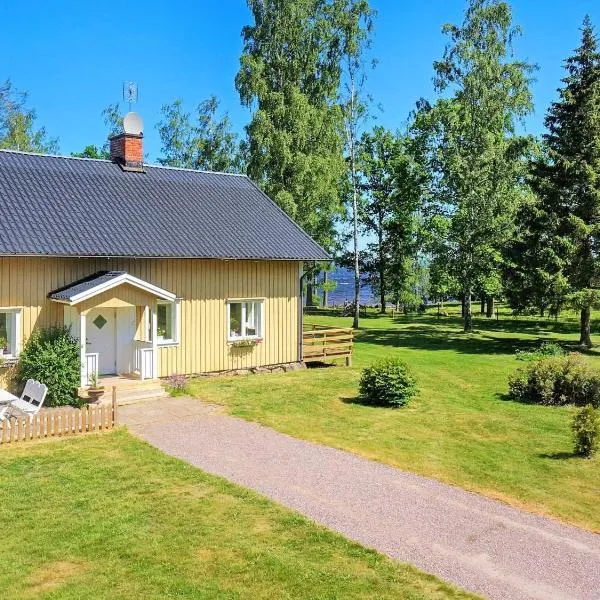 14 person holiday home in HOVA-By Traum, hôtel à Hova