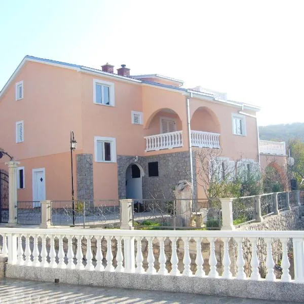 Apartman Butorac, hotel v destinácii Klenovica