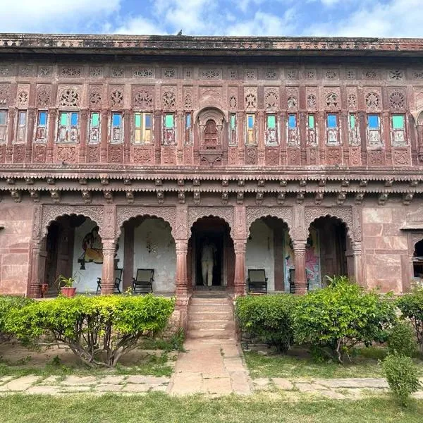 Chandelao Garh, hotel in Bīnāwās