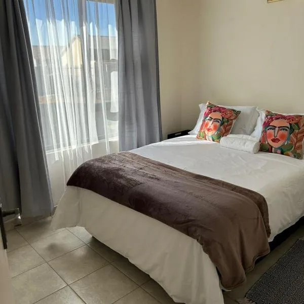 MV self-catering Linden, hotel in Bloemfontein