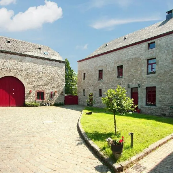 Luxury Holiday Home in Melreux-Hotton with Sauna, hotel in Melreux